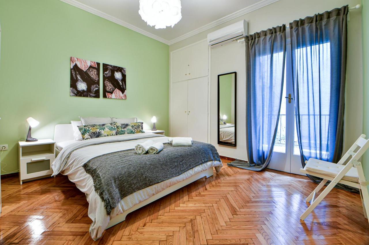 Thiras Lovely Apartment By Zain Athen Eksteriør bilde
