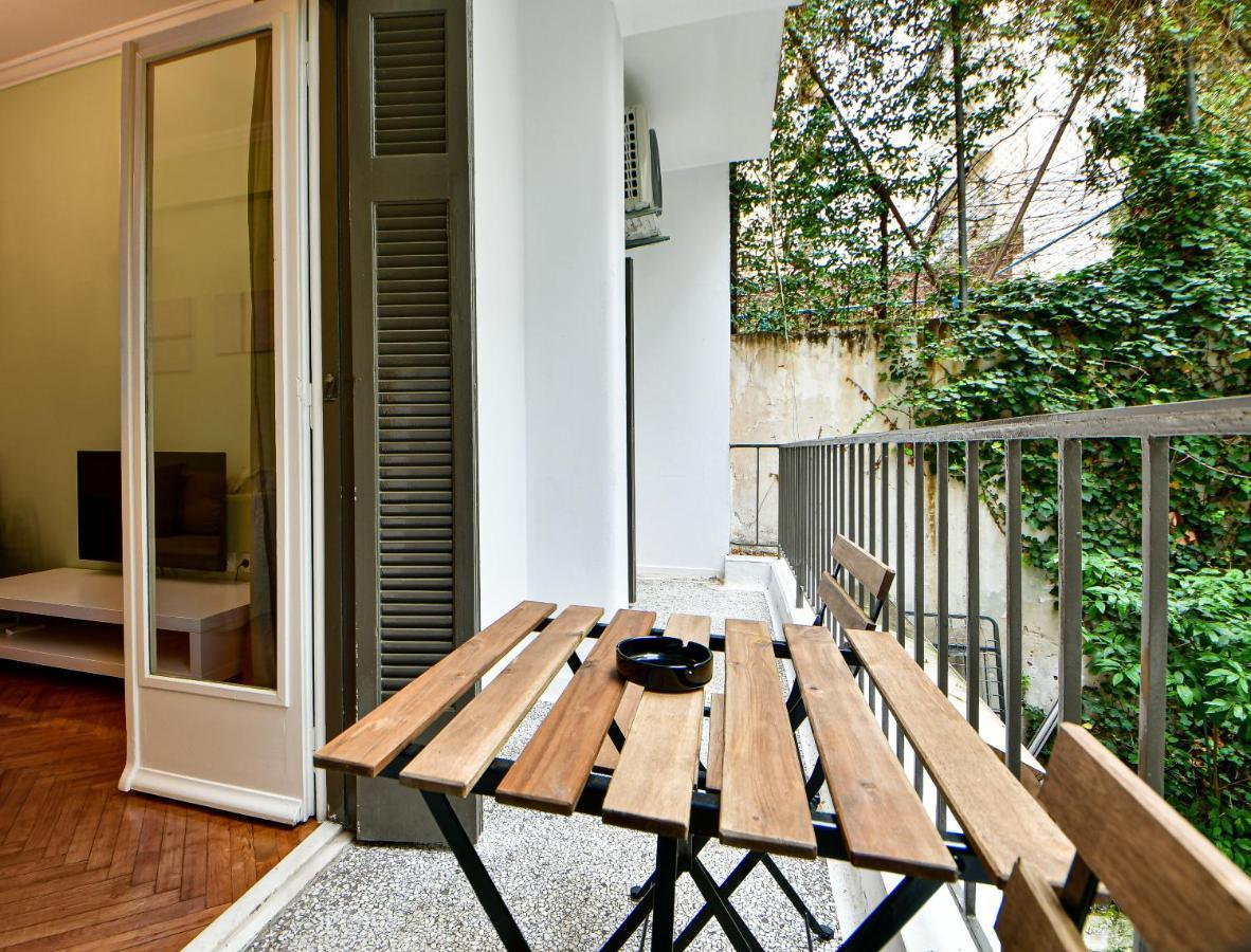Thiras Lovely Apartment By Zain Athen Eksteriør bilde
